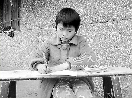 彭雨琪:10歲女孩照顧癱瘓爸爸