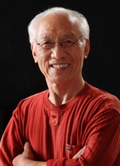 燃盡平生翰墨情   醉心隸篆自成風