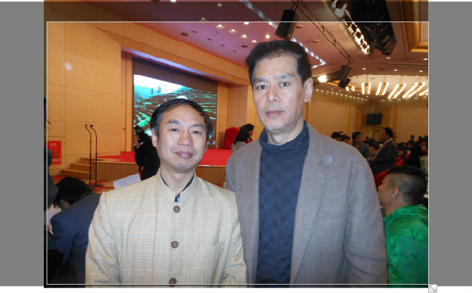 與莫少聰合影