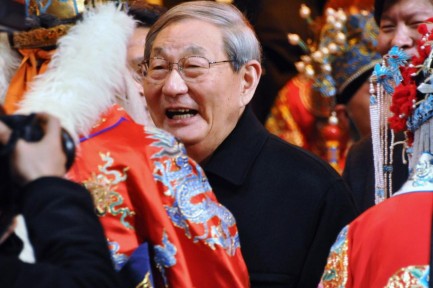朱镕基為何剎不住官員吃喝送禮之風？