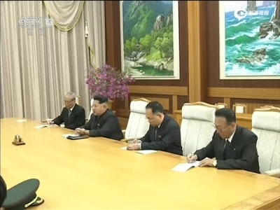 劉云山會見金正恩