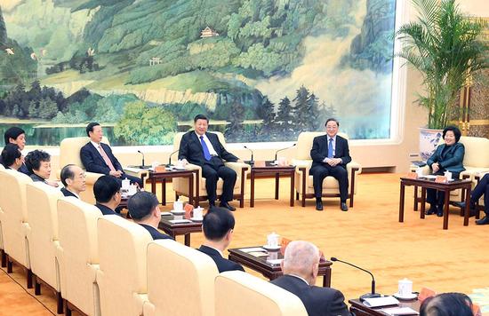 2016年1月29日，習(xí)近平、俞正聲、張高麗等在北京人民大會(huì)堂同黨外人士歡聚一堂，共迎新春。新華社記者 姚大偉 攝